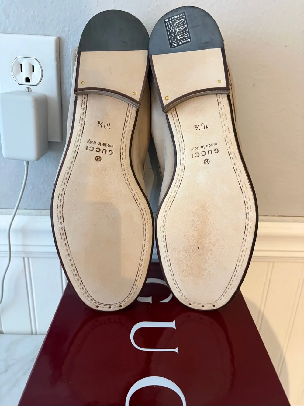 Gucci Men's Cream Leather Horsebit Loafers